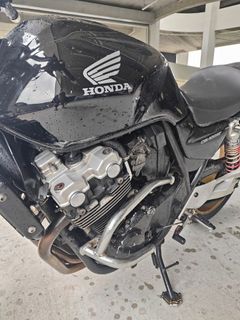 (Category: ) located in . Submitted by bikerslabgambas (Listing ID 1370342735, Image 1). Description: .