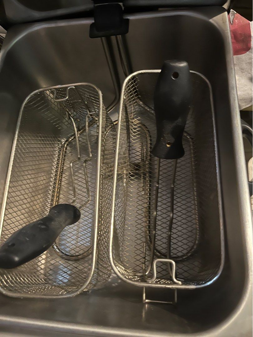 imarflex deep fryer (Category: Fryers) located in Rodriguez. Submitted by Branded100 (Listing ID 1370301639, Image 2). Description: no issue decluttering for pick up at montaña burgos rodriguez.