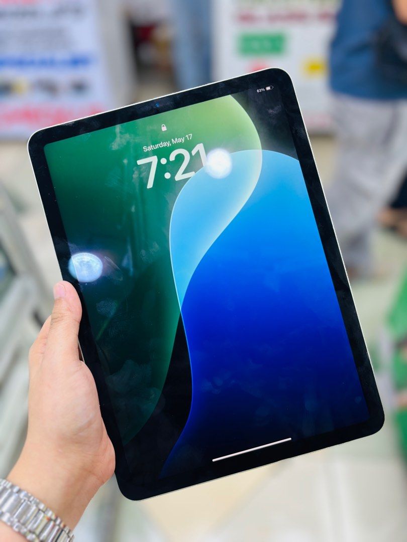 Ipad Air 4 256GB Wifi only no issues secondhand (Category: iPad) located in San Juan City. Submitted by najihahtelecomshop2018 (Listing ID 1370413048, Image 3). Description: Legit Store | Original unit FOR SALE | TRADE / SWAP ▫️INSTALLMENT thru: 🔸Credit Card (straight / installment) 🔸Ggives / Gcredit + 6% interest 🔸Spay Later + 6% interest (RFS: Buy and Sell any kinds of Gadgets) Description: IPad Air 4 256GB ( other GB are also available) Woi
