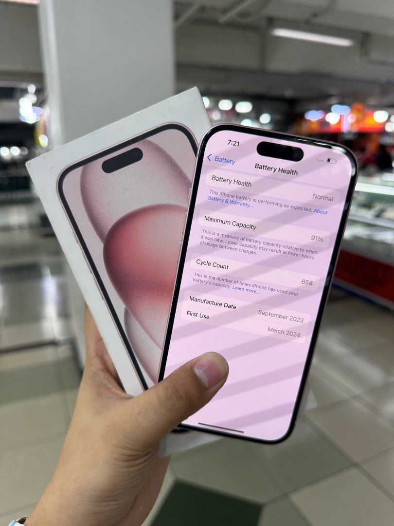 iPhone 15 128GB Factory Unlock No Issue (Category: iPhone 15 Series) located in Pasig City. Submitted by FarAndRayShop (Listing ID 1370303544, Image 3). Description: OPEN FOR SWAP/SELLING/BUYING (RFS: Buy and Sell) Price: 32,499 iPhone 15 128GB •FACTORY UNLOCK •NO HIDDEN ISSUES •TEST TO SAWA •Authentic Phone Physical store in Greenhills Shopping Center XC-07 Stall Number Look For Rayray Or Anika NO CASH INSTALLMENT We are open also for : *CREDITC