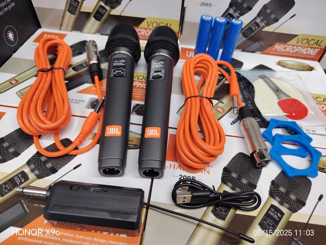 JBL dual microphone dual use (Category: Microphones) located in Manila. Submitted by cardenasjo02934 (Listing ID 1370269747, Image 2). Description: high vocal dual microphone JBL microphone dual use wire & wireless with reciever.