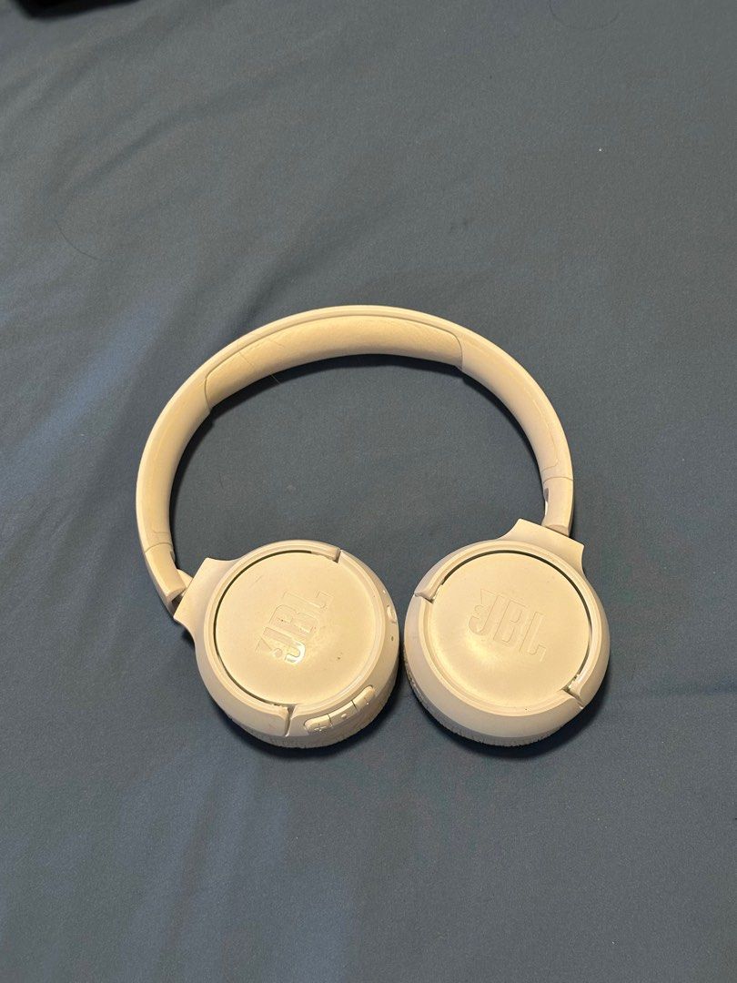 JBL tune 510bt (Category: Headphones & Headsets) located in Cebu City. Submitted by ttaglucop (Listing ID 1370347917, Image 1). Description: W/o box, only used twice Works very well.