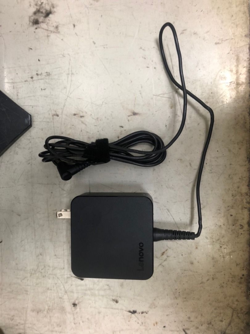 由 laishuz63728 (刊登 ID 1370309364，圖片 1) 提交，位於 彰化縣 (Changhua) 的 Lenovo筆電變壓器,型號:ADLX65CCGU2A,輸出:20V,3.25A 良品 (類別：電腦充電器)，說明：Lenovo筆電變壓器,型號:ADLX65CCGU2A,輸出:20V,3.25A。