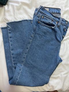 (Category: ) located in . Submitted by bottlescollection (Listing ID 1370348008, Image 1). Description: .