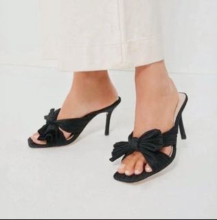 (Category: ) located in . Submitted by style.cents (Listing ID 1370386304, Image 1). Description: .