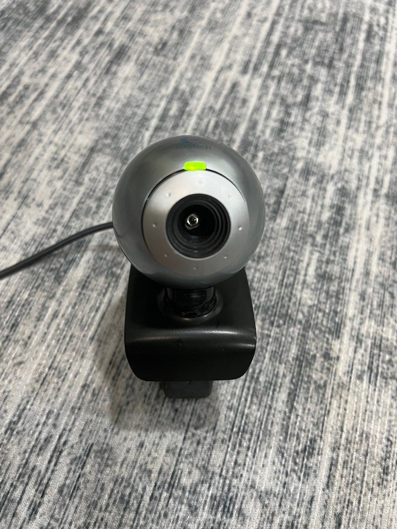 Logitech web camera (Category: Webcams) located in Singapore. Submitted by summervespa (Listing ID 1370376731, Image 1). Description: Minor exposed wire.