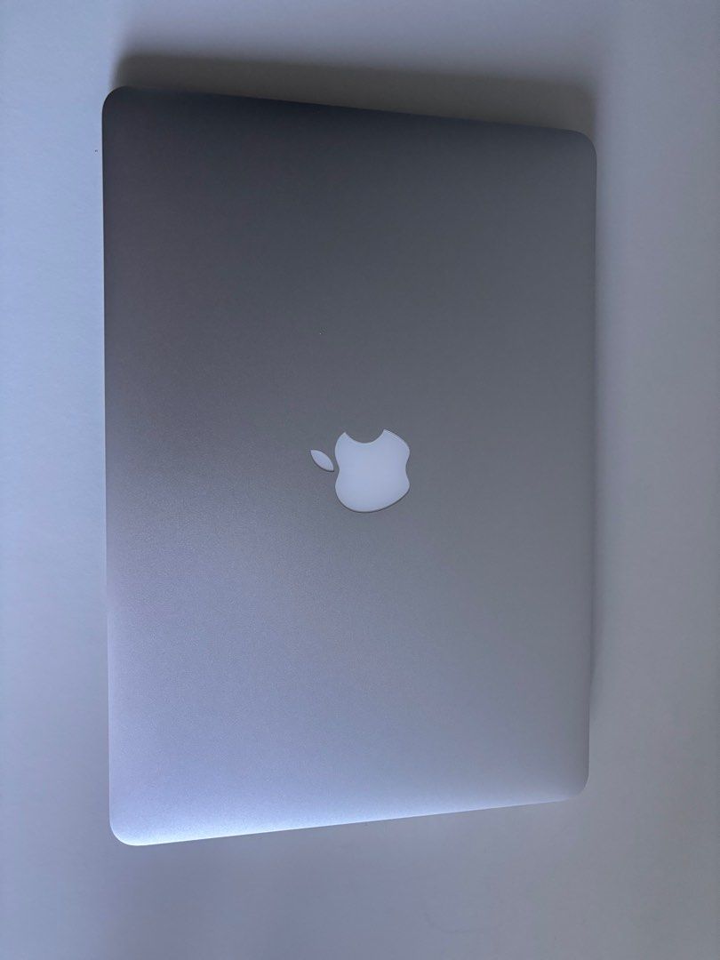 MacBook Air 13 with Apple Mouse (Category: Laptops & Notebooks) located in Manila. Submitted by dfp4g6pf5g62929 (Listing ID 1370426620, Image 2). Description: .