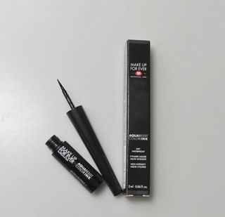 Make Up For Ever玫珂菲防水特妝黑色眼線液629405167842591129