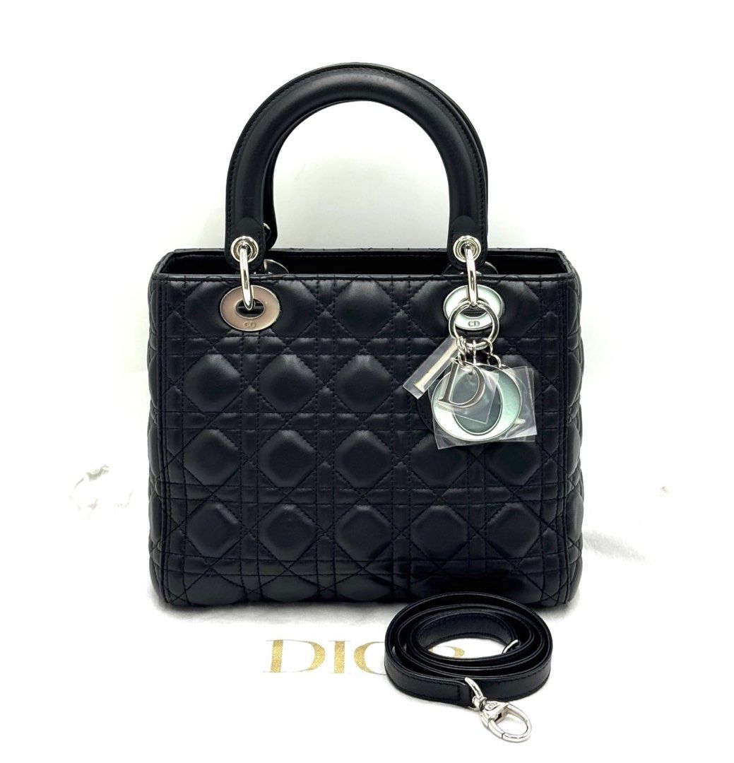Mint Condition!! Christian Dior Lady D Medium Size (Category: Luxury Bags & Wallets) located in Taguig. Submitted by gcarlet1996 (Listing ID 1370397201, Image 1). Description: .