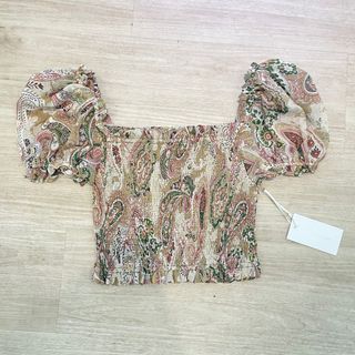 New Pink & Beige Paisley Print Smocked Top 全新短上衣64185331146115110