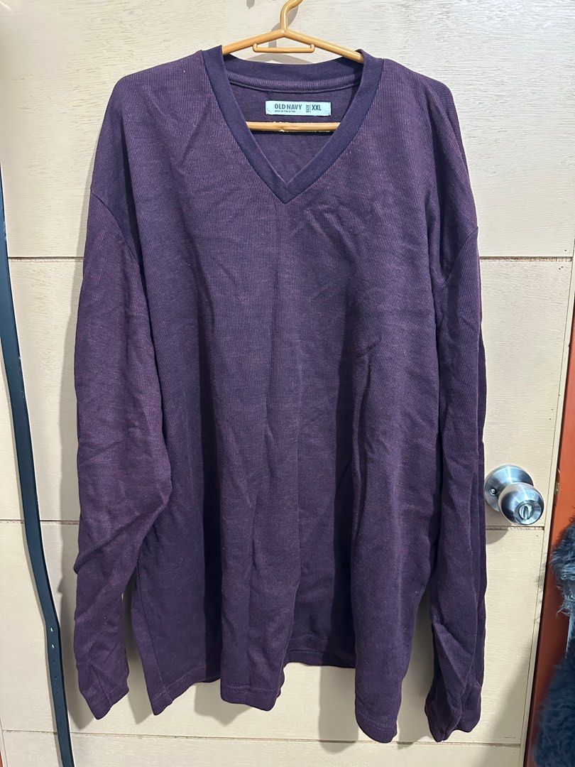 Old Navy sweater (Category: Coats, Jackets and Outerwear) located in Gapan. Submitted by chopper07 (Listing ID 1370372196, Image 1). Description: Size: xxl.