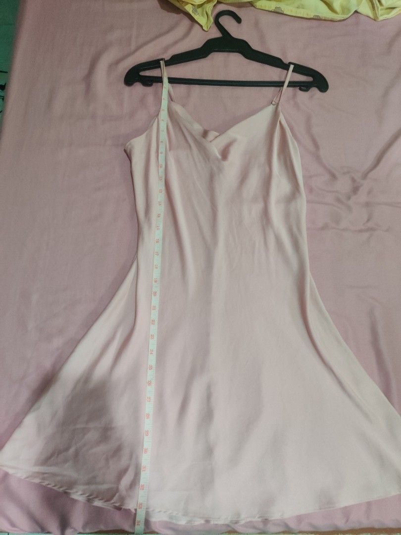 Pink Silk Slip-On Dress (Category: Dresses) located in Binan City. Submitted by ninumi (Listing ID 1363118825, Image 3). Description: .