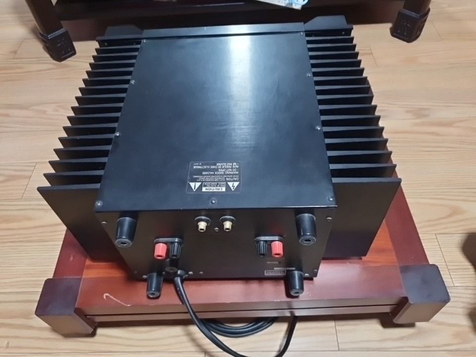 Power Amplifier (Category: Soundbars, Speakers & Amplifiers) located in Singapore. Submitted by tips2018 (Listing ID 1370259678, Image 3). Description: A rare Nakamichi PA70 stereo Stasis circuit power amplifier, uses a circuitry by Nelson Pass. 200 watt per channel into 8 ohms, a Japan version 100v. A 1.5kVa stepdown transformer 230v to 100v is included..