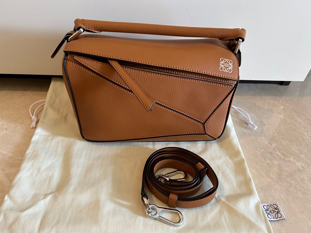 Puzzle Loewe Small Tan (Category: Bags & Wallets) located in Singapore. Submitted by blimey.b (Listing ID 1367573705, Image 1). Description: Included - dust bag, certificate of authenticity (w/ a small fee).