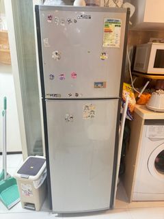 （分類：）位於 。 由 a.prvz 提交（商品編號 1370384295，圖片 1）。簡介： 。