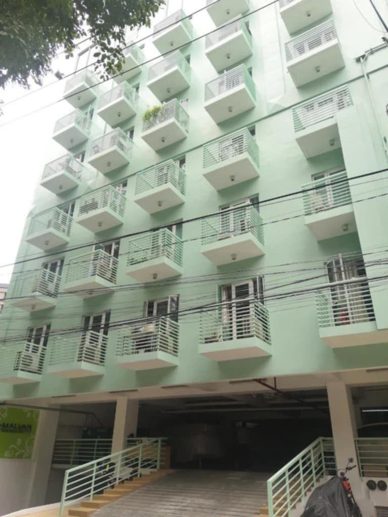 Studio Unit near Ortigas Center and Capitol Commons (Category: Apartments & Condos) located in Caloocan City. Submitted by braikun (Listing ID 1370257456, Image 2). Description: Repainted semi-furnished unit located in KL Malvar Residences, a low-rise residential building in Brgy. San Antonio (quiet gated neighborhood with guards and CCTV cameras) ; walking distance to Estancia mall, Ayala 30th mall, Pearl Plaza, Tycoon Center, Tektite, San Migue