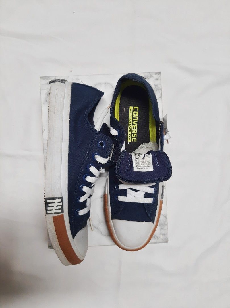 Sepatu converse all star size 39, Fesyen Wanita, Sepatu di Carousell