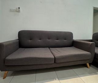 (Category: ) located in . Submitted by ainiish (Listing ID 1370381826, Image 1). Description: .