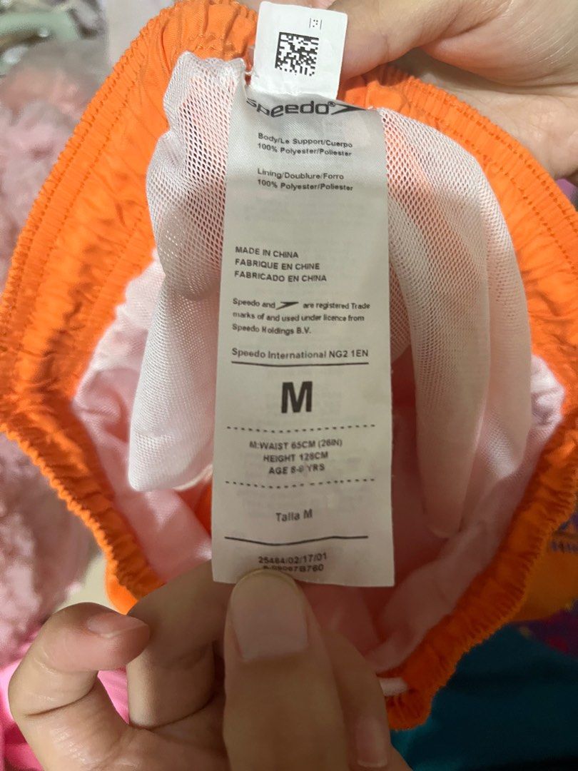 SPEEDO trunks swimming bottoms (Category: Babies & Kids Fashion) located in San Pablo. Submitted by sophlovessalmon (Listing ID 1370363458, Image 2). Description: swimsuit trunks great condition size 8-9Y.
