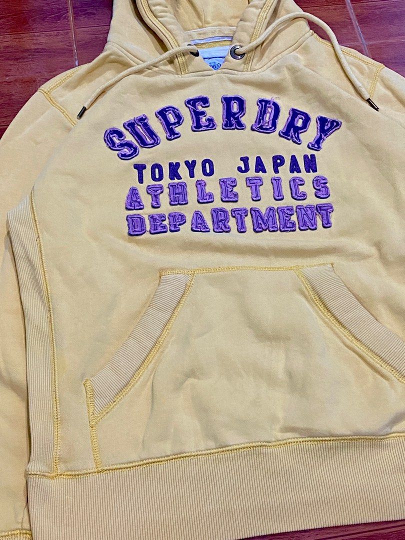 SUPERDRY Hoodie Jacket (Category: Hoodies) located in San Pedro. Submitted by bethc.729 (Listing ID 1370328374, Image 3). Description: Excellent Condition Complete Tags XL on tag 24x27.