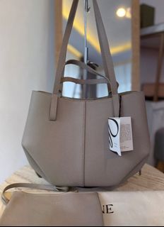 (Kategori: ) berada di . Dikirim oleh adorabags.id (ID iklan 1370268036, Gambar 1). Deskripsi: .