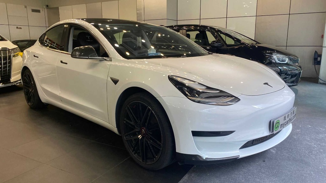 Tesla  MODEL 3 SR PLUS Auto628631274176011119