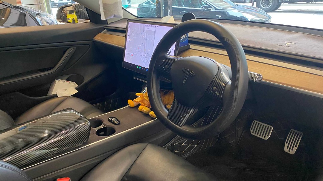 Tesla  MODEL 3 SR PLUS Auto498285526605506569