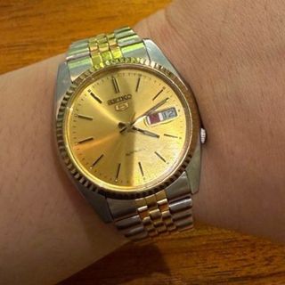 (Category: ) located in . Submitted by hustleclothing (Listing ID 1370398865, Image 1). Description: .