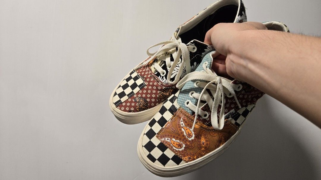 Vans Tiger Patchwork （分類：波鞋）位於 Hong Kong。 由 lockon2 提交（商品編號 1370429616，圖片 2）。簡介： 幾乎全新，少著 有興趣可pm問多d相 送膠盒。