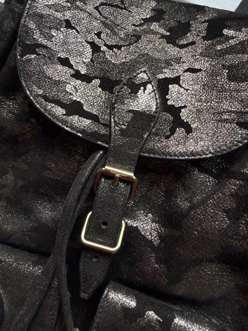YSL (Saint Laurent) Festival Backpack (Category: Luxury Bags & Wallets) located in Makati City. Submitted by zivnd (Listing ID 1370282618, Image 3). Description: in really good condition well taken care of complete with original dustbag, cards & tags.