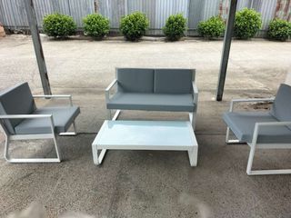 (Category: ) located in . Submitted by priceworthfurniture (Listing ID 1370474743, Image 1). Description: .