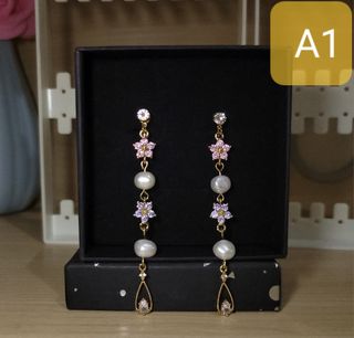 Elegant and versatile clip-on earrings (crystal, zircon, freshwater pearl) brand new/90% new each style only one pair64240421224961110