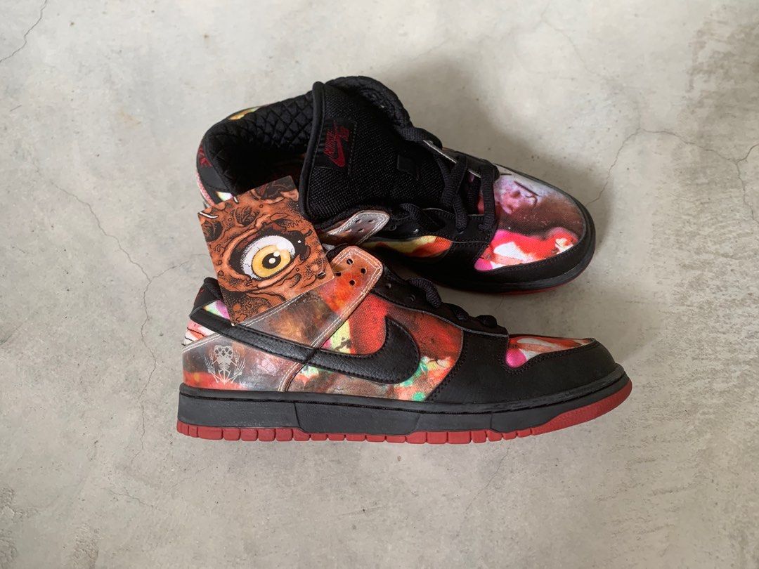 nike sb dunk low x kaws