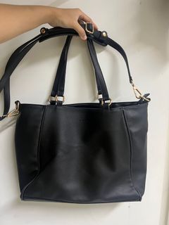 (Kategori: ) berada di . Dikirim oleh preloved_foryu (ID iklan 1370594378, Gambar 1). Deskripsi: .