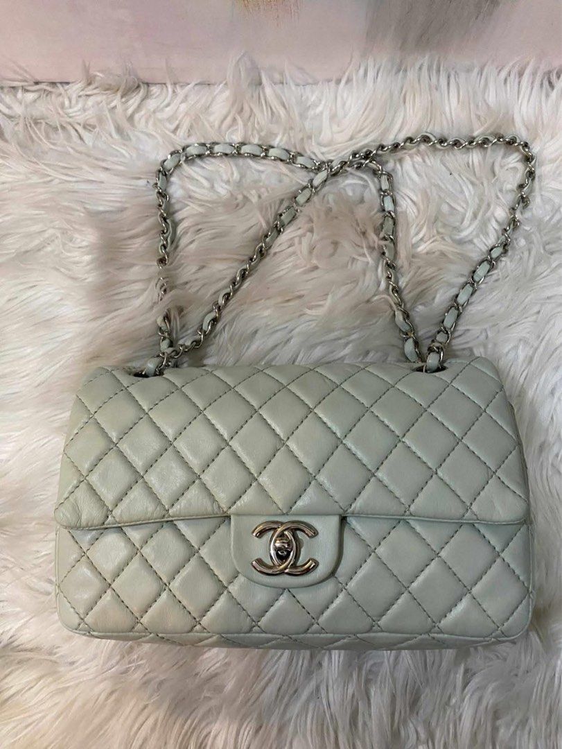 Authentic Chanel Medium Double Flap mint green (Category: Luxury Bags & Wallets) located in Quezon City. Submitted by jhaediah (Listing ID 1370611435, Image 1). Description: Medium Double Flap mint green With holo series 12 Prov. Dustbag only code : 59.