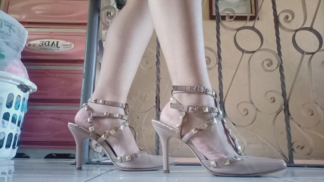 BCBG Stud Rivet Slingback Strappy Heels (Category: Heels) located in Manila. Submitted by dbpabalina30419 (Listing ID 1370524149, Image 2). Description: - pre-loved heels! - still wearable and fashionable! - decluttering, so will have to sell it - LA originated.