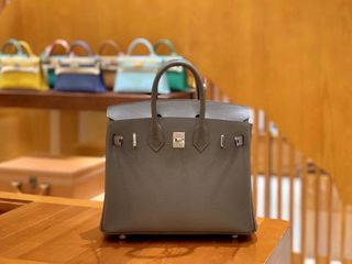 (Kategori: ) berada di . Dikirim oleh babesfashionboutique (ID iklan 1370541078, Gambar 1). Deskripsi: .