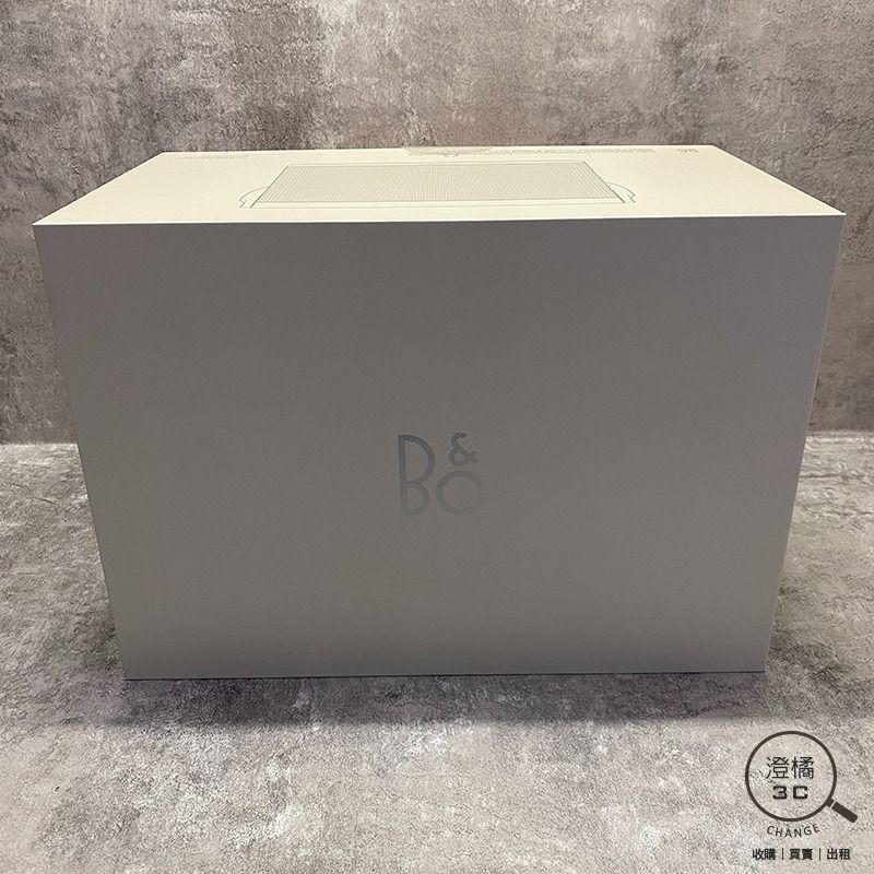 由 change12336 (刊登 ID 1370571554，圖片 2) 提交，位於 台北市 (Taipei) 的 『澄橘』B&O Beosound A5 藍牙可攜式音響 公司貨 三年保 北歐編織《全新品》A76400 (類別：Soundbar、揚聲器、藍牙喇叭、耳擴)，說明：⚠ ⚠ ⚠ 本商品為全新品 不提供租借服務 ⚠ ⚠ ⚠ 【歡迎同業長期配合】-0 Bang & Olufsen Beosound A5 藍牙可攜式音響 北歐編織 遠寛 保卡 出貨單 2028/5/15 100%新，全新未拆 100%新，全新未拆 全新未拆 本賣場商品因於店家同步銷售流通快，請於下標前先詢問是否有貨。 ( 下標後如需自取請參閱關於我中的店家資訊。) 下標後請於 3 天內完成交易，並將您的收件資料填寫於買賣留言板中。 ( 請留收件人姓名、地址、電話。) 賣場交易方式 : 到店自取、超商取貨付款、信用卡(店家使用)、輕鬆付(黑貓宅配)。 購買前如有任何問題請多利用問與答或賣場即時通，若我們未回覆您的問題