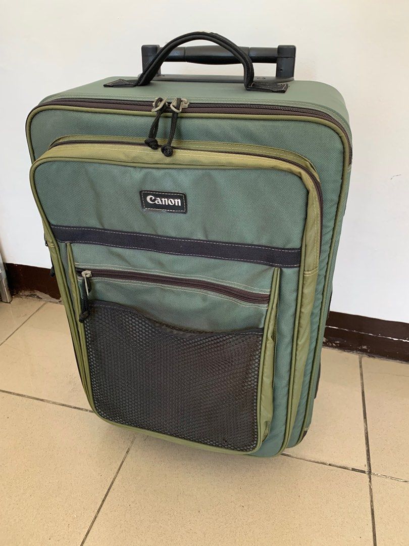 Canon Camera Bag Trolley (Category: Camera Bags & Carriers) located in Mandaluyong City. Submitted by fashionski_shoppers (Listing ID 1370575678, Image 1). Description: Please see photos for product condition Meet up SM Light / Meycauayan / Zinnia Balintawak Lalamove or Grab pick up : Mandaluyong or Meycauayan / Zinnia Balintawak Delivery fee c/o buyer .