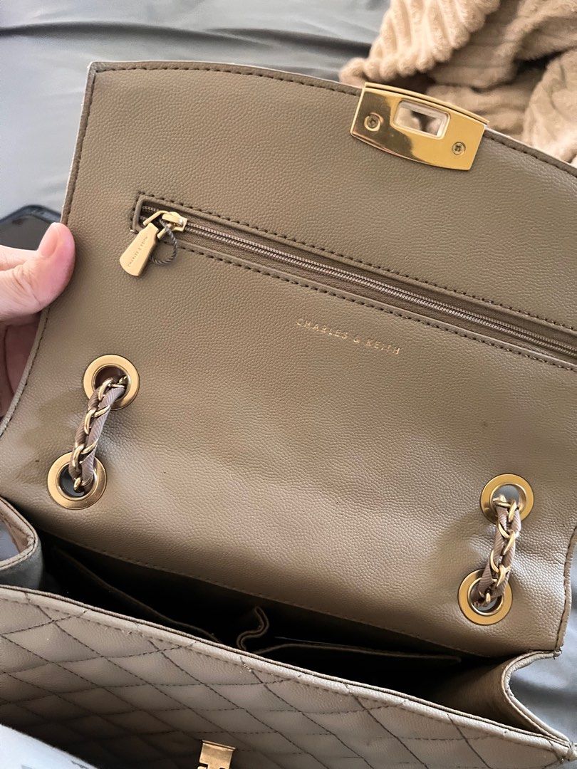 Charles and Keith Bag (Category: Shoulder Bags) located in Pasig City. Submitted by declutterwks (Listing ID 1370484094, Image 3). Description: Used twice only. Super ganda nito in actual! .