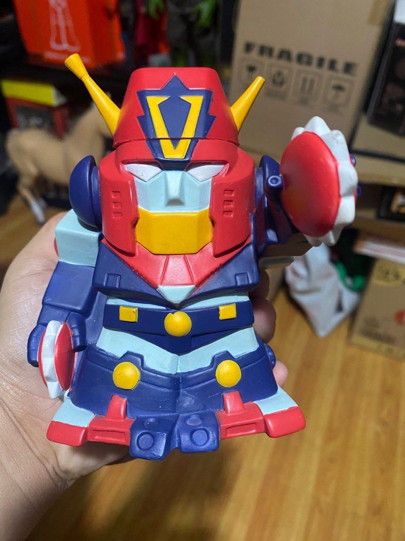 Combattler V Coinbank (Category: Vintage Collectibles) located in Taytay. Submitted by michidc (Listing ID 1370552509, Image 1). Description: 1999 Nalang po VINTAGE (year 1991) COMBATTLER V Coinbank Makapal na Hard Vinyl Materials 5 1/2 inches tall AS IS WHERE IS CONDITION WHAT YOU SEE IS WHAT YOU GET Valley 06, Parañaque Pick up Lalamove Shipping via Flash Shipping vial LBC.