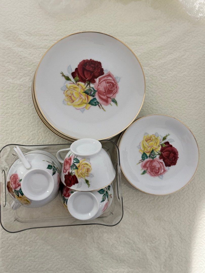 Dessert Plates + Tea Cups Set