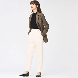 GU white trousers