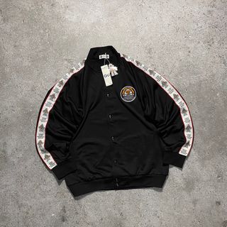 (Kategori: ) berada di . Dikirim oleh Radios_ThriftShop (ID iklan 1370590658, Gambar 1). Deskripsi: .
