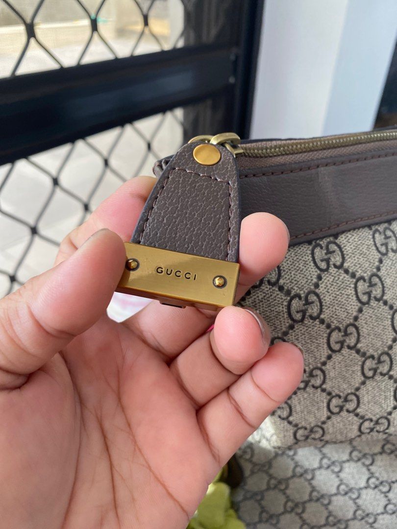 Gucci bundle (Category: Luxury Bags & Wallets) located in Murcia. Submitted by cool.jacquelinebatilaran (Listing ID 1370434622, Image 3). Description: Good condition .