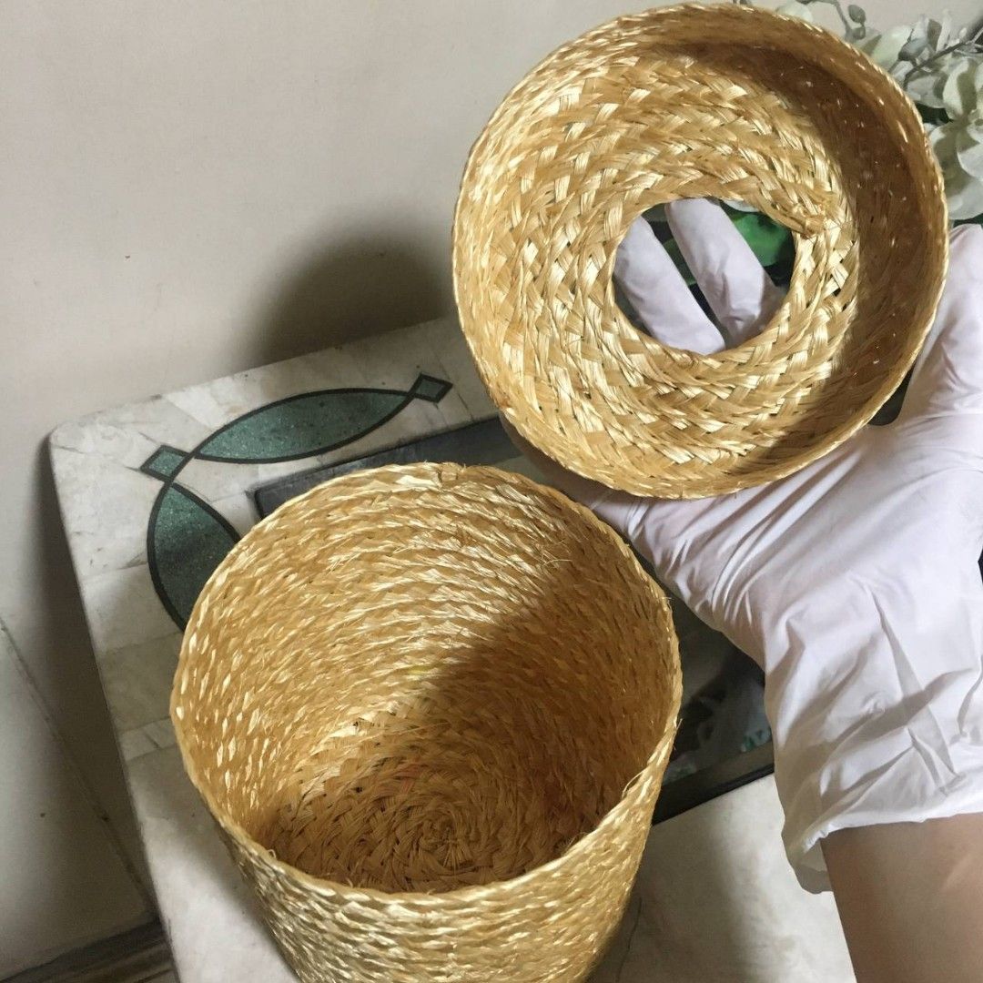 Handmade woven tissue holder storage container (Category: Storage Boxes & Baskets) located in Las Pinas. Submitted by makamart (Listing ID 1370539913, Image 2). Description: -never used, just stored - please make sure to view all photos for flaws Tap/select the first pic/thumbnail to see the photos in full size, then swipe left⬅️ to view all photos. For payment & shipping details, message me or visit my profile and go to the "about" section.😊.