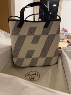 （分類：）位於 。 由 mariewan3049 提交（商品編號 1370590432，圖片 1）。簡介： 。