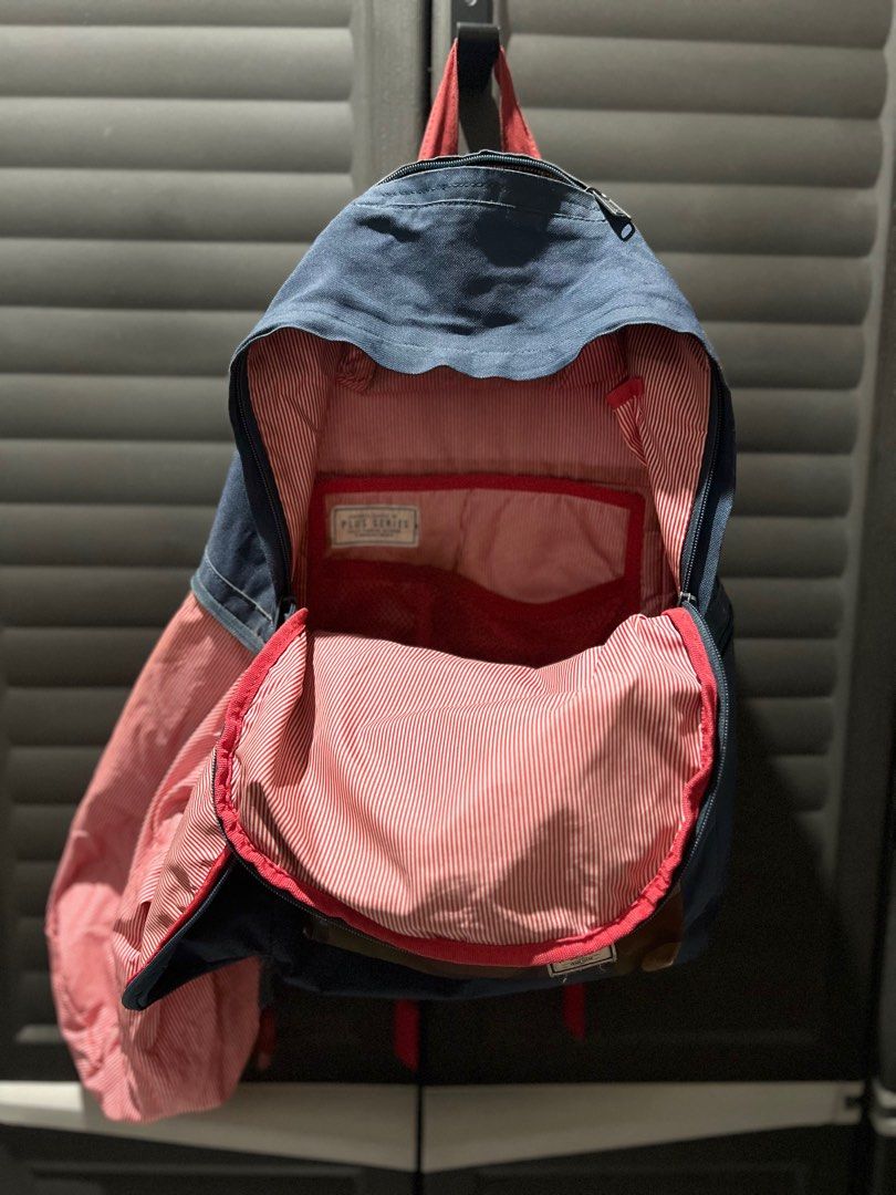 Herschel Heritage Pro Backpack (Category: Backpacks) located in Antipolo. Submitted by buy1buy4ll (Listing ID 1370525626, Image 2). Description: Herschel Heritage Pro Backpack *4 Zipper compartment *1 Shoe compartment *Cashmere wool laptop and phone sleeves **Pick up in Antipolo at buyer’s expense .
