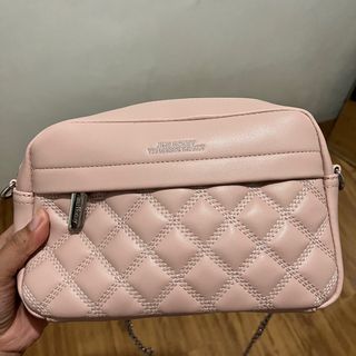 (Kategori: ) berada di . Dikirim oleh helloprelo (ID iklan 1370574047, Gambar 1). Deskripsi: .