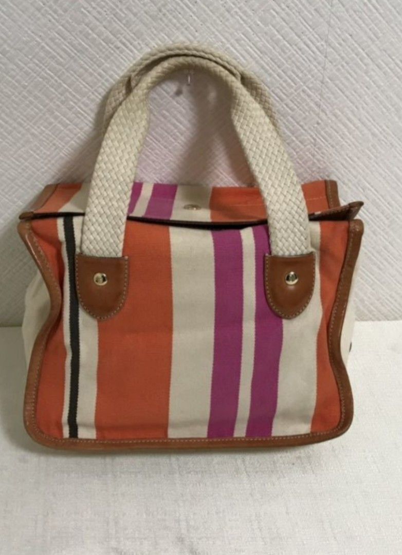Kate spade (Category: Luxury Bags & Wallets) located in Manila. Submitted by misswvnscart.ph (Listing ID 1370447588, Image 1). Description: Original katespade From. Japan Canvas box type Handbag stripes design.